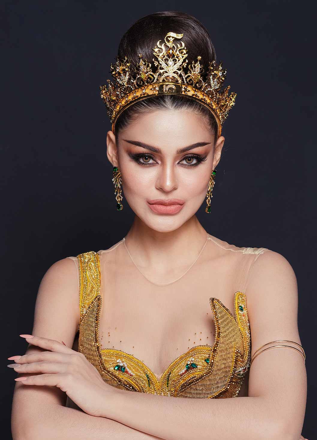 มารีม่า สุภัทรา เกลี้ยงพร้อม